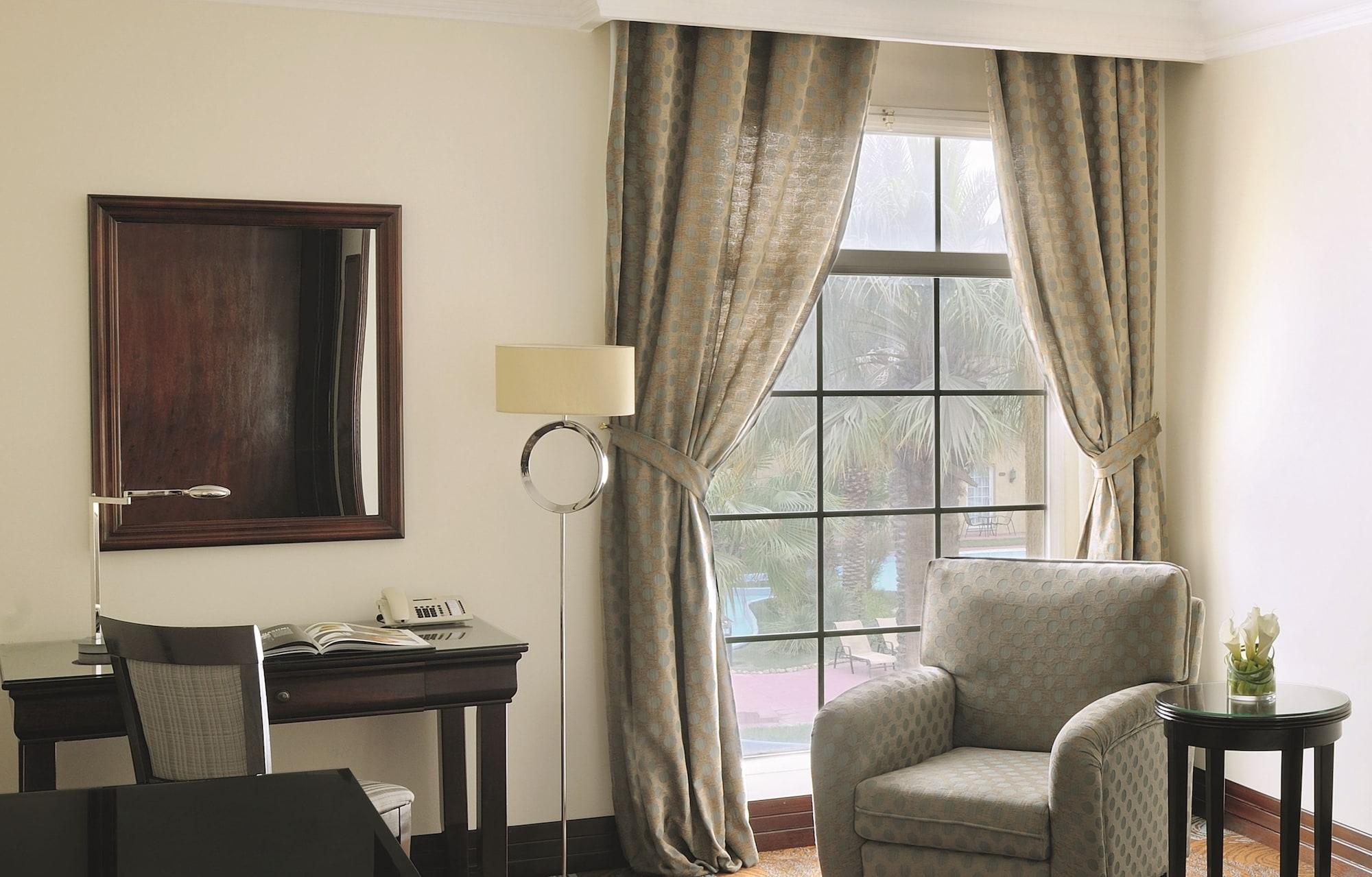 Montrose - A Mayfair Collection Hotel Koweït Extérieur photo