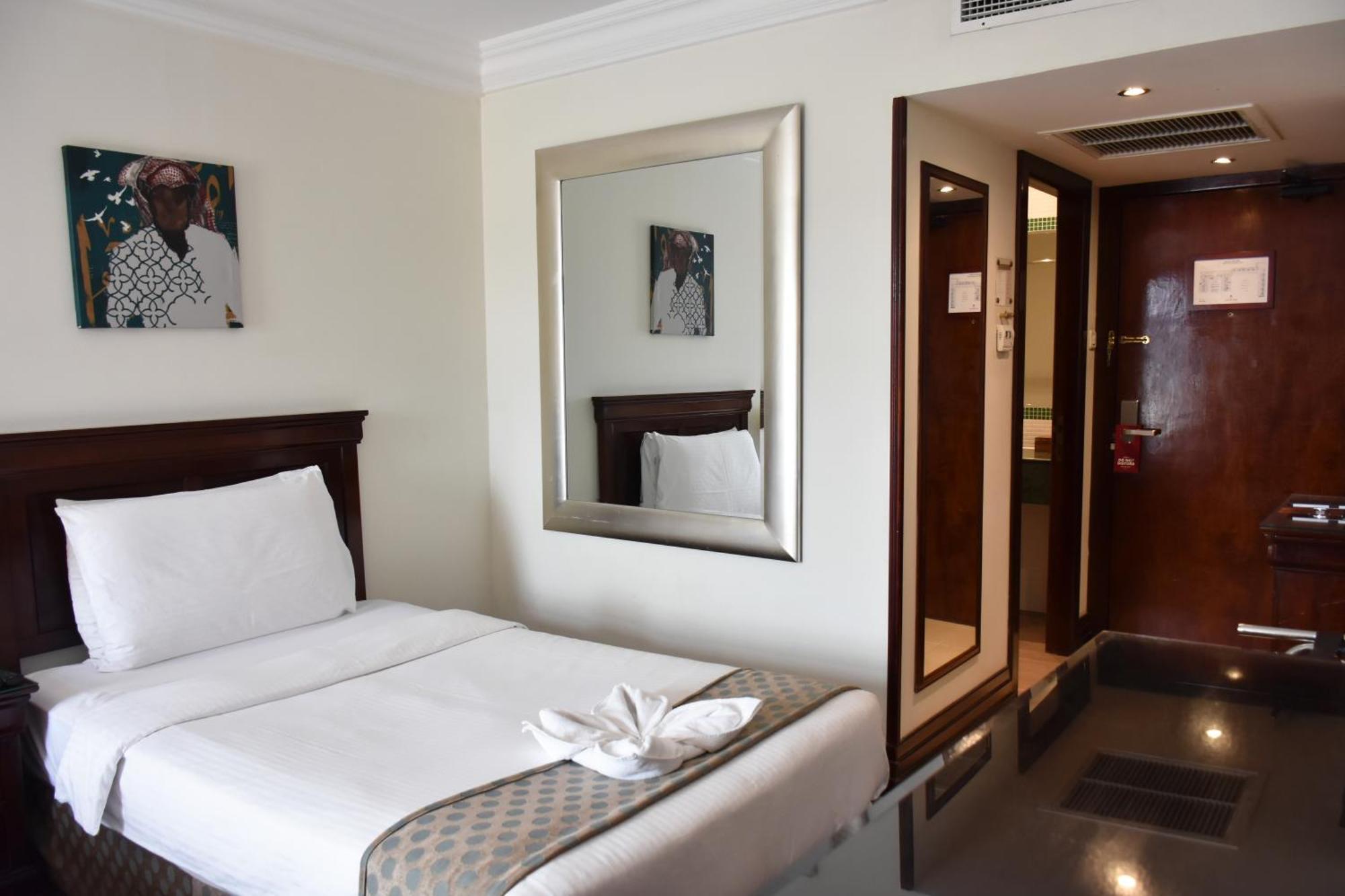 Montrose - A Mayfair Collection Hotel Koweït Extérieur photo